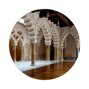 Espacio para eventos con decoración árabe en Zaragoza